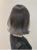 外ハネ切りっぱなしボブ