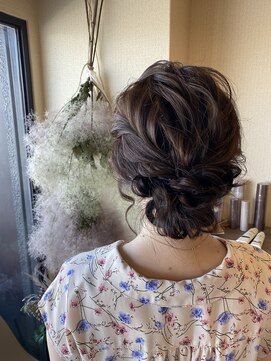 ヘアクリエイションソウル(Hair creation Sowl) 【 Sowl 】ルーズなシニヨンアレンジ