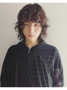 クク(QUQU) ウルフレイヤーとパーマ