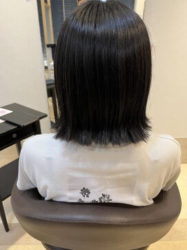 ヴィヴァーチェイルソーレ(VIVACE ilsole) 20代30代40代髪質改善トリートメント艶感ストレートロブヘアー