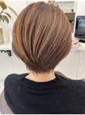 ショートボブ