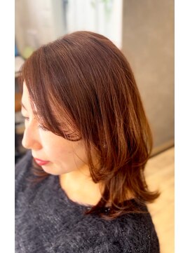 イロドリ(彩 irodori) ミディアムレイヤー☆20代30代40代グレージュ大人かわいい