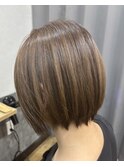ショートボブ