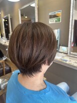 ヘアーメイクロージー 八軒店 (HAIR MAKE ROSY)&nbsp;大人ショートミルクテーベージュハイライトレイヤーヘッドスパ
