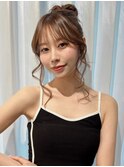 ヘアセット ヘアアレンジ お団子ヘア 顔周りカット ブラウン