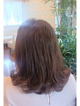 美容室はるな 細毛、くせ毛のヘアカラー