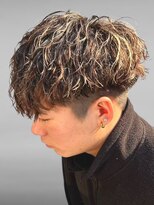 アノ 別府店(Ano.)&nbsp;縦落ちツイストスパイラルメンズパーマバロックパーマ別府