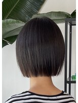 グロウ(GLOW)&nbsp;切りっぱなしボブ