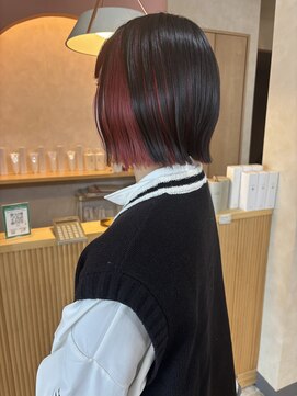 ユニカ 宇都宮(yunica) インナーカラー ワインレッド イメチェンヘアスタイル