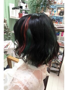 パワーオブヘアーセイカ(Power of Hair Seika) レッド＆グリーンのアクセントカラー