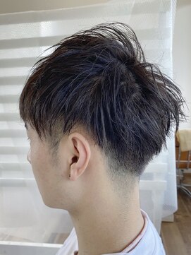 ロルド シェリ(Rold Cheri) フェード束感ショートスタイル