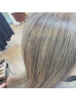 ヘアー バイ ミーズ(hair by Mii’s) ハイライト&ローライト 【白髪ぼかしにも◎】