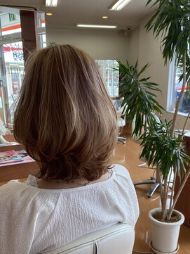 スタジオフィット(STUDIO FITTO) ブリーチ後、1ヶ月スタイル