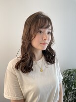 トレス(TRESS)&nbsp;外ハネレイヤー　フェザーバング　オリーブベージュ