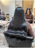 グレージュマチルダボブインナーグレージュ 前髪ブルーブラック