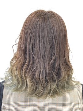ヘアデザイン マノス(hair design mano's) グラデーションカラー × オリーブカラー