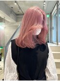 ピンクベージュ
