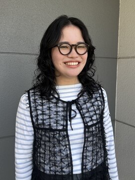 ヘアーアイストゥーレ(HAIR ICI TRE) ミディアムパーマ　癖毛風パーマ