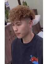 ケーエムシーセントラルルーツ(KMC Central Roots)&nbsp;フェード＆カット＆メンズスパイラルパーマ