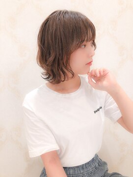 フェイバー 銀座 東銀座(FAVOR) ストレートアイロンで作るふんわり外ハネスタイル