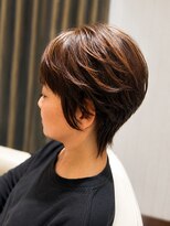 クオレ(CUORE) 後ろ姿まで若見え♪美シルエットくびれショート