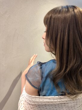 へアメイクワンプラス 四日市(HAIR MAKE ONEplus) ベージュ