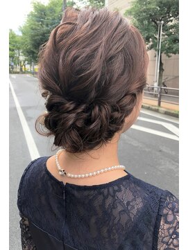 デコヘアー キートス(DECO HAIR kiitos) ロープ編みのシニヨンスタイル