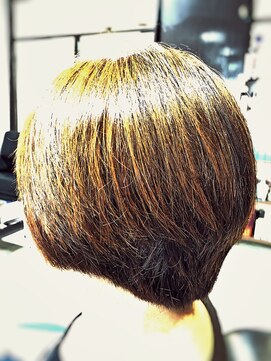 キャン 温品店(CAN) 【ＣＡＮ】大人女子におすすめ！ヘナ×グラデーションボブ