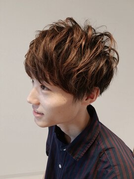 ハナノコ(HANANOKO) 刈り上げマッシュのワンカールパーマ