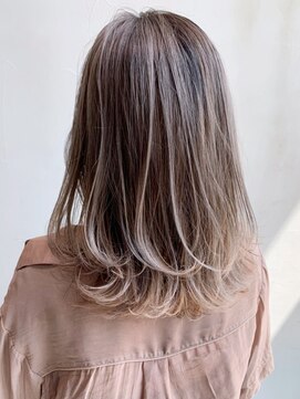 アイティー バイ アルバム 中野店(IT by ALBUM) ハイライトグラデーション_くびれミディ_ba302502