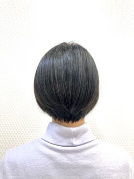 クオリス 上福岡店(QUALIS) 丸み/黒髪/ショート/グラデーション/30代40代50代/小顔/