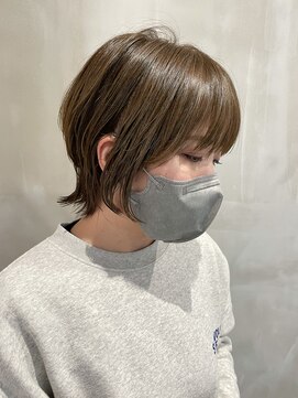 ベルベットヘア 千早店(Velvet hair) ショートウルフ×カーキベージュ 【福岡 聖容】