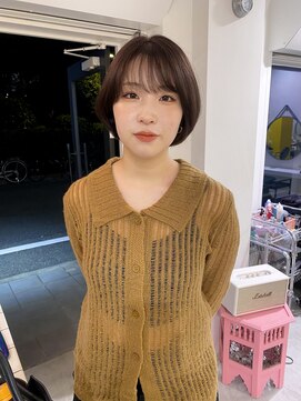 シイ(SIE) 小顔ショート透明感カラー