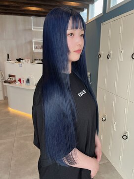 プラス ファースト ヘア(Plus 1st) ブルーブラック×ストレート×髪質改善