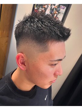 サンアンドマーリィズバーバー 駅前店(SON&MARLEY'S BAR BER) フェザーアップ/本厚木/フェード