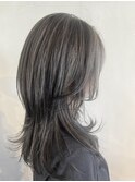 ブリーチカラー夏カラー透明感アッシュベージュレイヤーカット