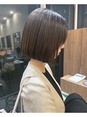 シンプルだけどオシャレ、切りっぱなしボブ