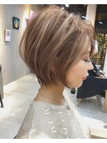 ラフ 立川(Laff)&nbsp;ショートヘアショートボブ白髪ぼかしハイライトカラーボブ