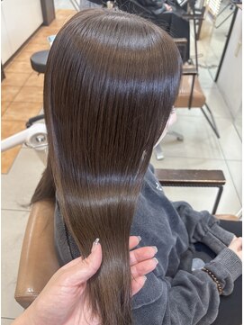 ソワンドゥブレス 大日店 (soin de brace) ・グレーブラウン×髪質改善