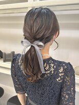 ディーエックス スリー(Dxxxx III)&nbsp;ゆるふわポニーアレンジ REI