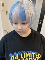 ヴェルデ(Verde) ☆ホワイトカラー×ブルーデザインカラー×ショートウルフ