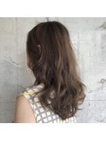 キートス(kiitos) 大人ウェーブレイヤースタイル