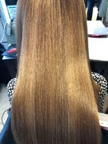 ラ テール バイ パーム ドゥ クープ(La Terre by perm de coupe)&nbsp;艶髪ストレート