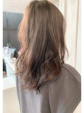 キャアリー(Caary) 福山市　人気　艶　透明感カラー大人可愛いゆる巻き　キャアリー