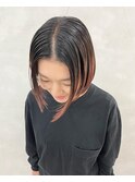 バレイヤージュ×センターパートボブ