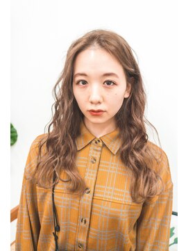 シカ(sica) ベージュロングスタイル