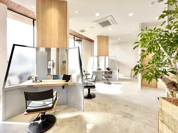 EARTH coiffure beaute 笛吹店