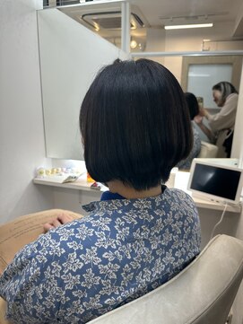 エクラートリアン 藤沢店(ECLART Lien) グラデーションボブ