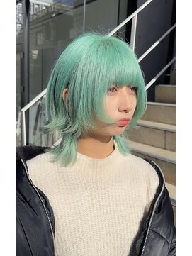 シーン(seen) ○ウルフカット×ミントカラー○ 中性ウルフヘア　ロングウルフ