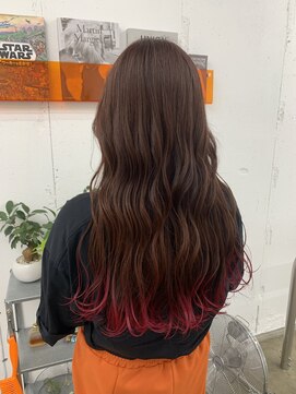 ユイツ 裾カラー×ビビッドピンク